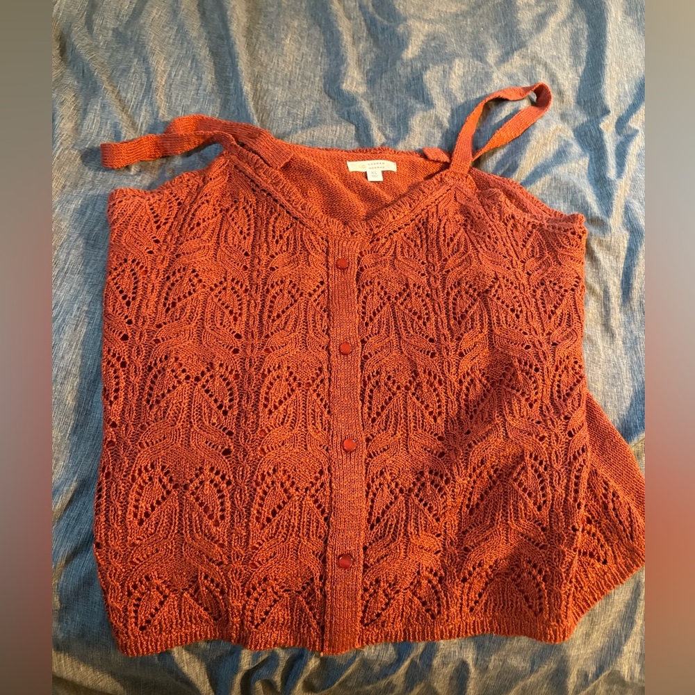 Women's Rust Sleeveless Knit Top